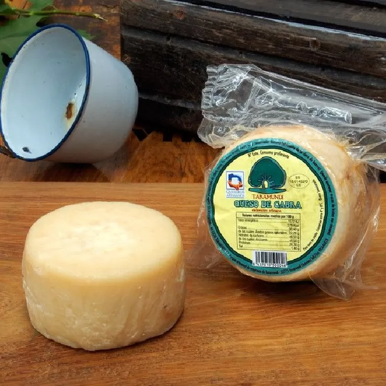 QUESO PURO DE CABRA TARAMUNDI (500 Grs.)