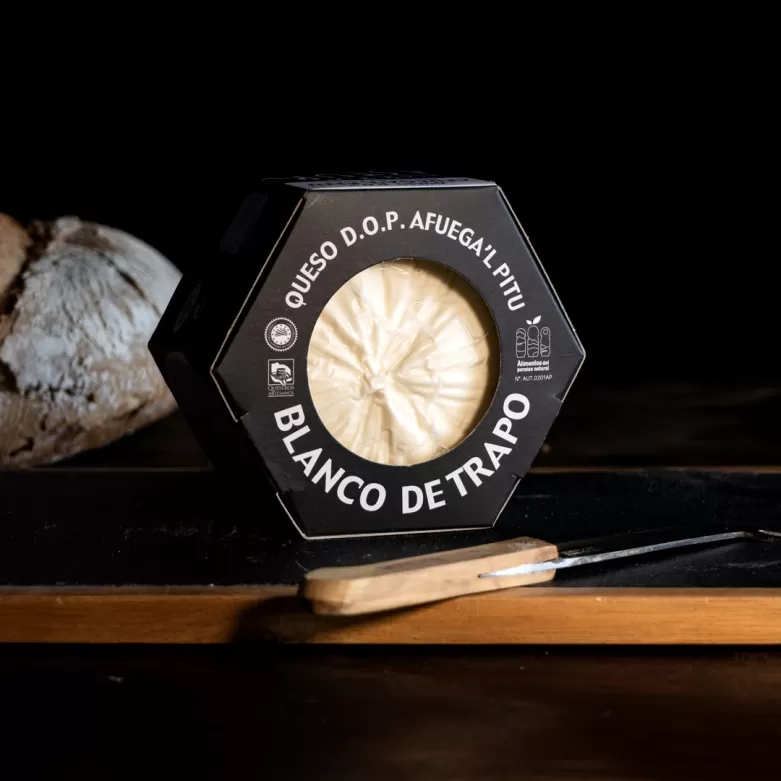 QUESO AFUEGA'L PITU DOP TRAPO BLANCO (400 g.) Quesos de vaca -4%