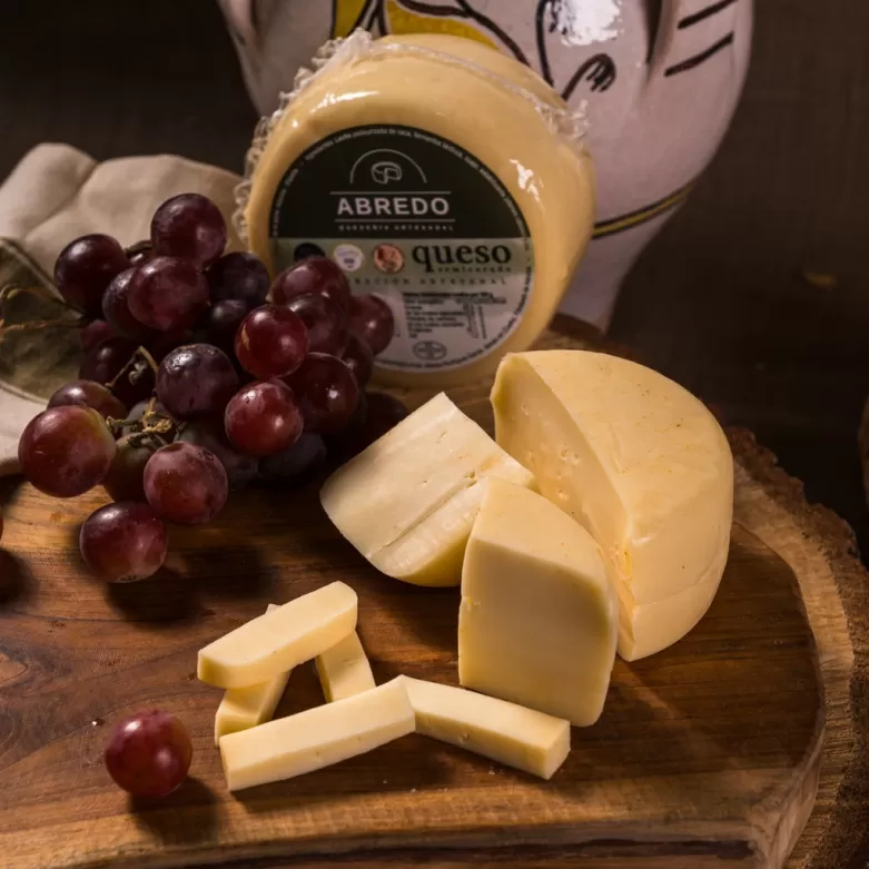 "ABREDO" MEDIUM COAÑA ASTURIAS CHEESE (600 g)