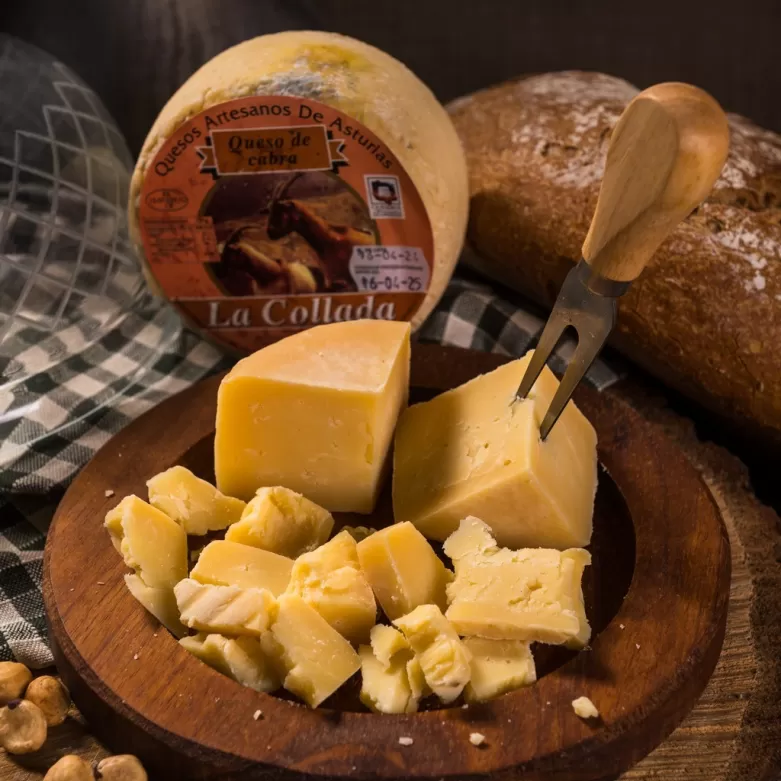 QUESO DE CABRA LA COLLADA (450 g.) Quesos de cabra