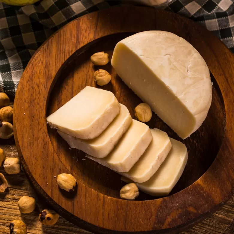 Sheep cheese made from cow and goat milk and medium intensity