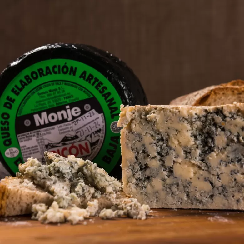 Monje picon blue asturas cheese