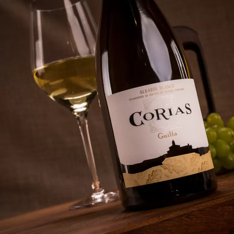 Spanish white wine elaborated in Asturias