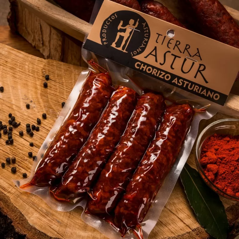 Asturian chorizo of the best quality and handmade for cooked