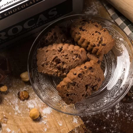 Chocolate and hazelnut pastry biscuits 