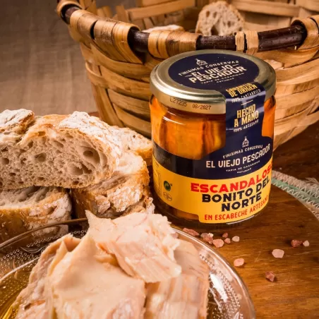 EL VIEJO PESCADOR MARINATED ALBACORE TUNA (230 G JAR)